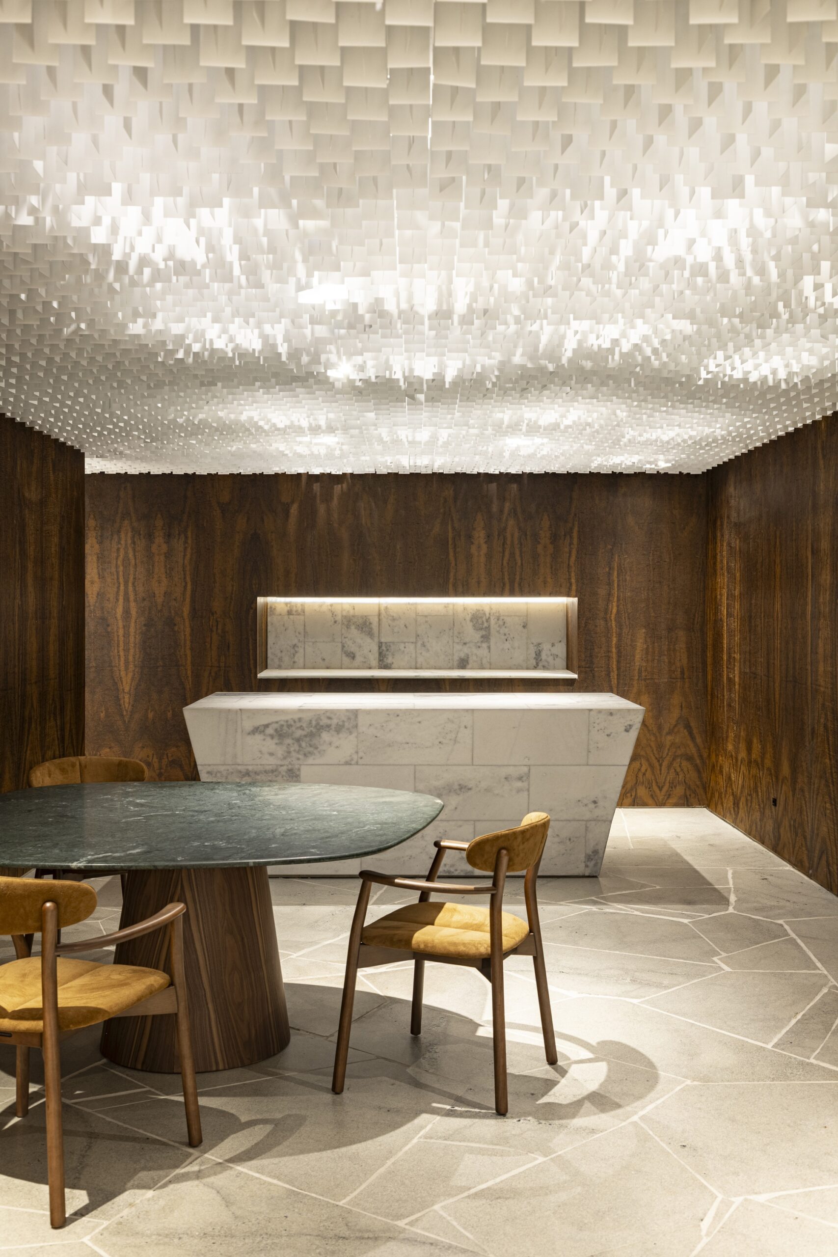 cielo metálico Spacial Tile