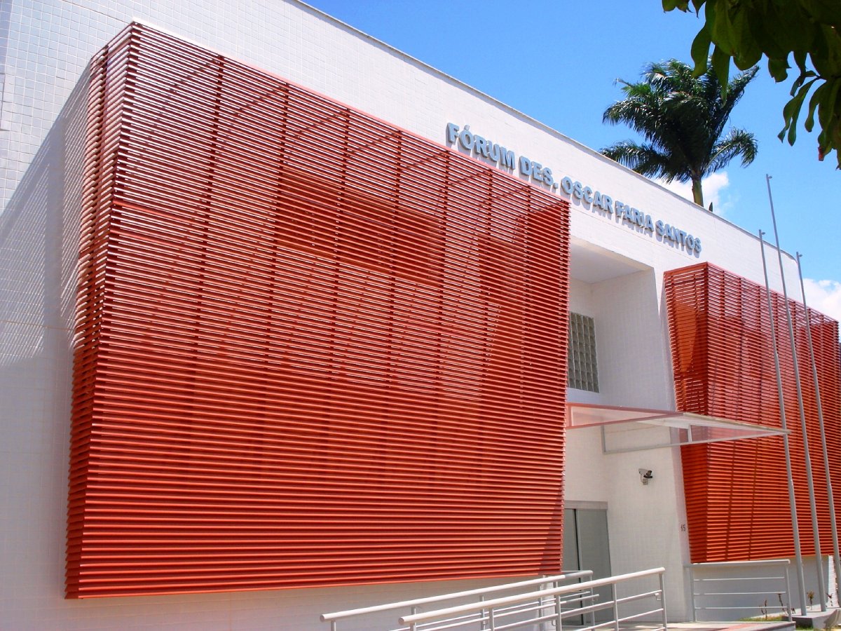 Brise Metálico Linear LC 100 - Refax